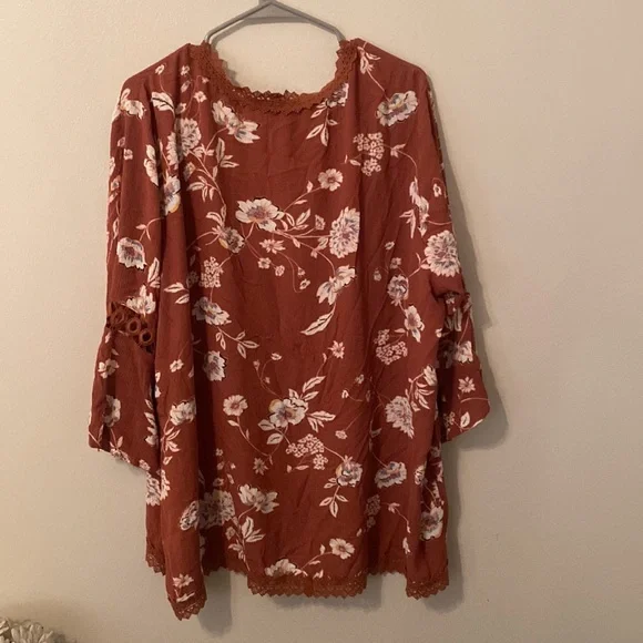 Maurices Dark Mauve Floral Kimono with Lace and Cutout Details [Size: XL] - Picture 2 of 6